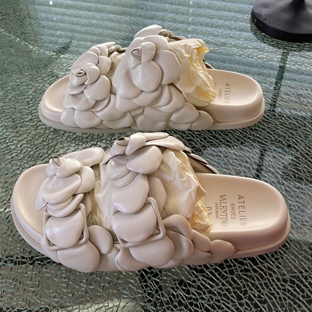VALENTINO GERAVANI Rose Edition Atelier Petal Slide w/Box and Dustbag - Picture 14 of 15